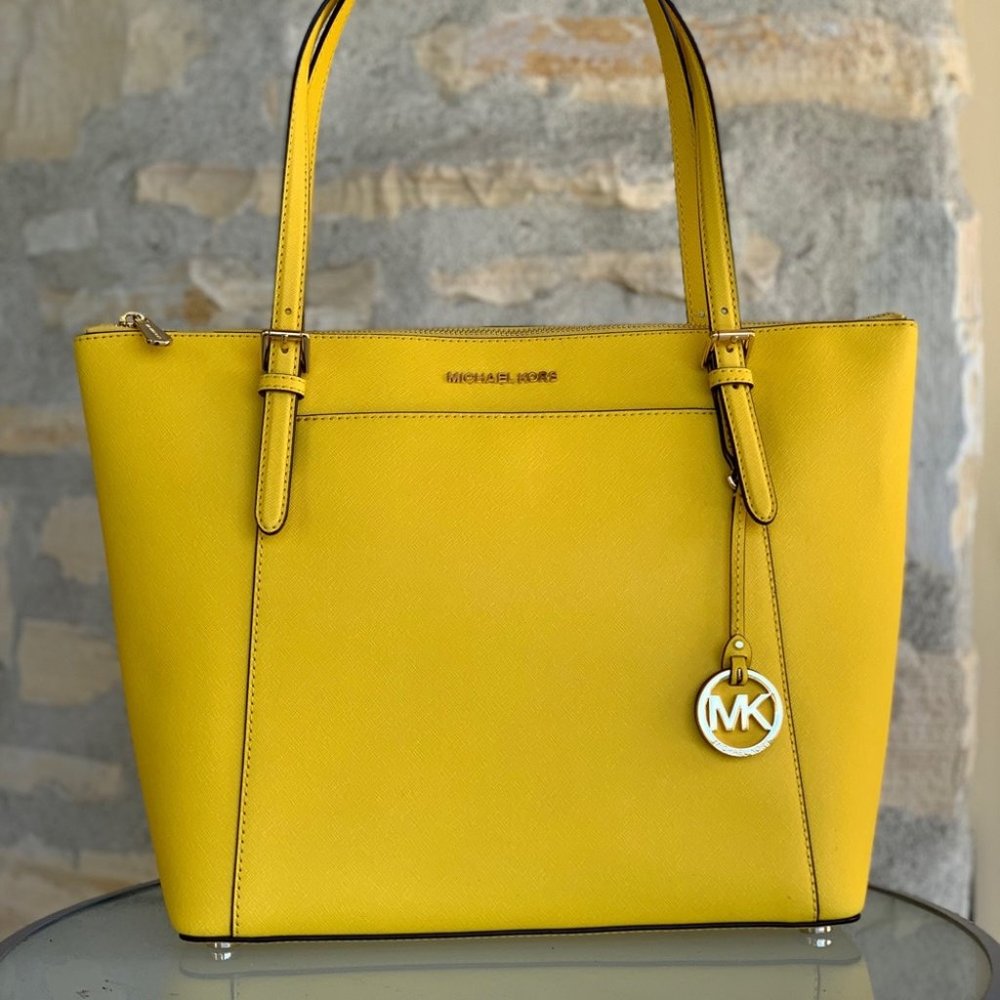NWT Michael Kors Large Ciara tote handbag yellow